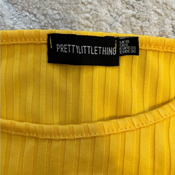 Pretty Little Thing Yellow 💛 Ruffled Cropped Top - Picture 5 of 6